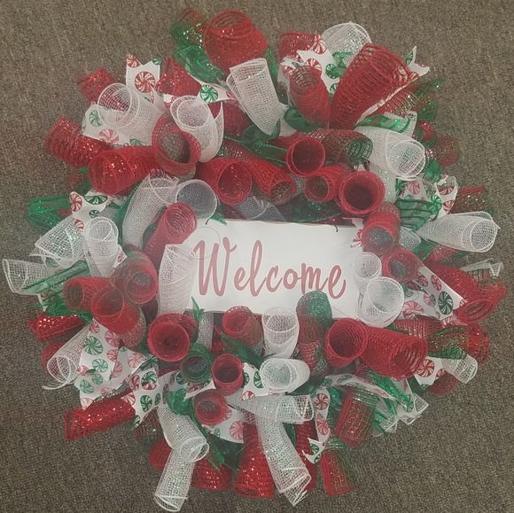 Handmade Deco Mesh Wreaths - Picture 2 of 9